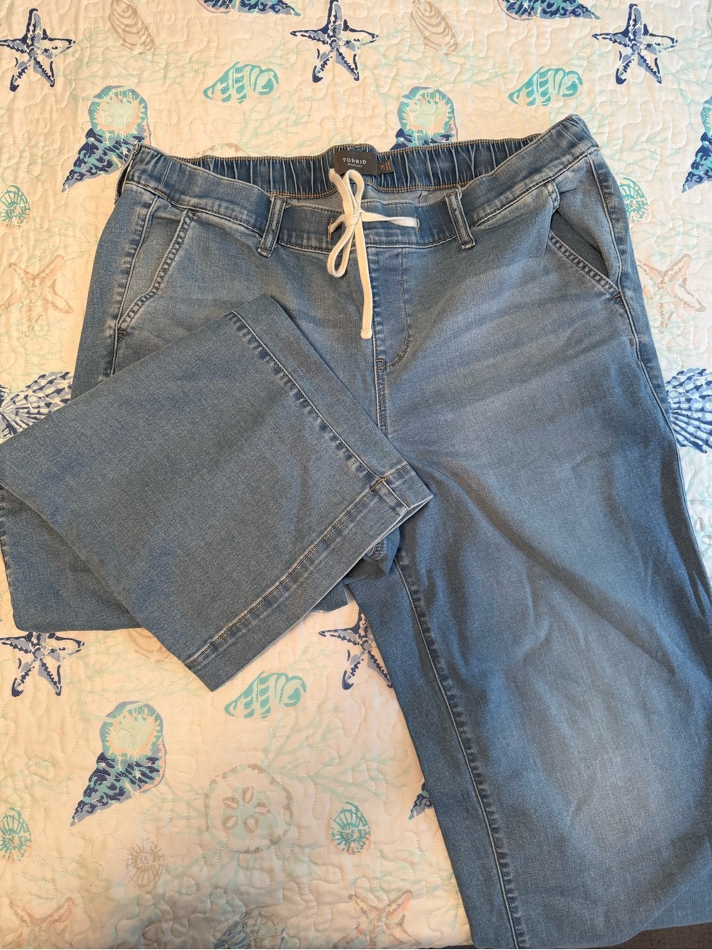 Torrid Weekend Wide Leg Mid Rise drawstring Jeans 2R